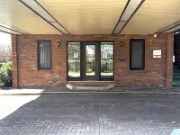 Toronto Lakeshore Hotel Hotels near Mineola