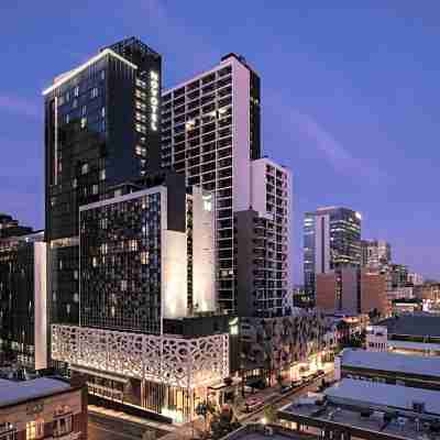 諾富特珀斯莫里街飯店 Hotel Exterior