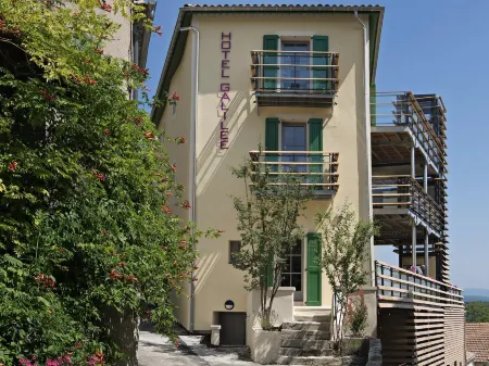 Hotel Galilee Отели в г. Серест