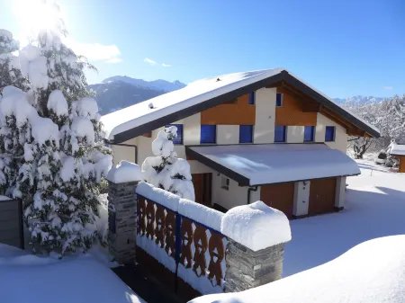 Maison N°35 Отели рядом с достопримечательностью «Denner Discount»