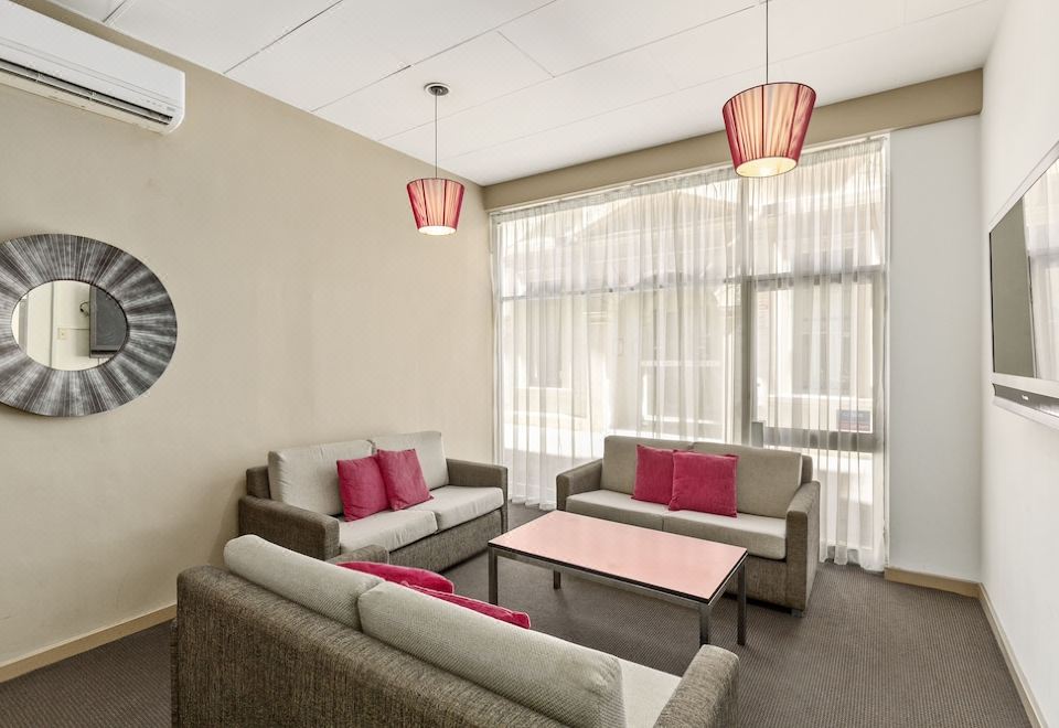 파링가 모텔 외관 또는 근처 Hindley Street 풍경