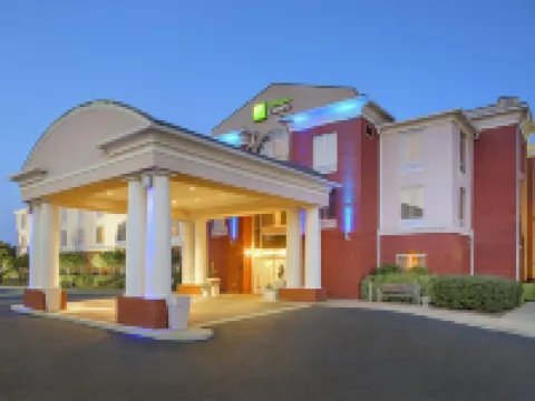 Holiday Inn Express & Suites AUBURN - UNIVERSITY AREA by IHG Hotels in Auburn