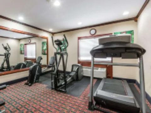 Quality Inn & Suites Atlanta Airport South Hotels in College Park
