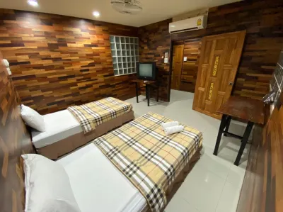 Phunumfha Hotel @Chum Phae - Khon Kaen Hotel dekat Wat Pa Ban Kae