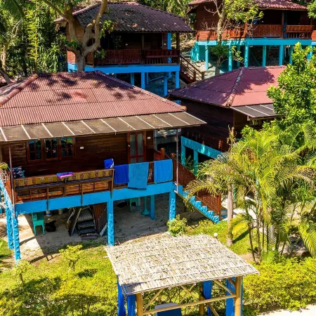 Baan Kiao Resort Koh Phangan. Family and Studio Bungalows Отели рядом с достопримечательностью «Пляж Салад-Бич»