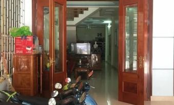 Hang Thuong Hostel