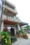 Mingjun Holiday Center-Sail Rock Hall Hotels in Chuanfan Rock