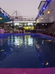 Hotel 5 Flowers Ananta Elite - Swimmingpools