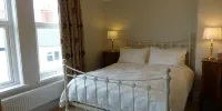 The Castle Inn - Superior King Room