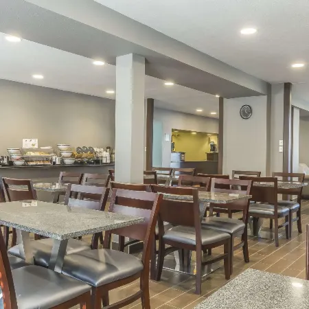 Comfort Inn & Suites