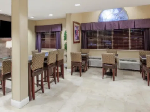 Microtel Inn & Suites by Wyndham Atlanta/Buckhead Area Hotels in Brookhaven