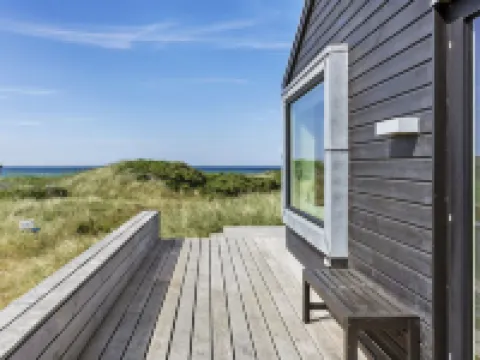 "Aaltje" - 65m from the Sea