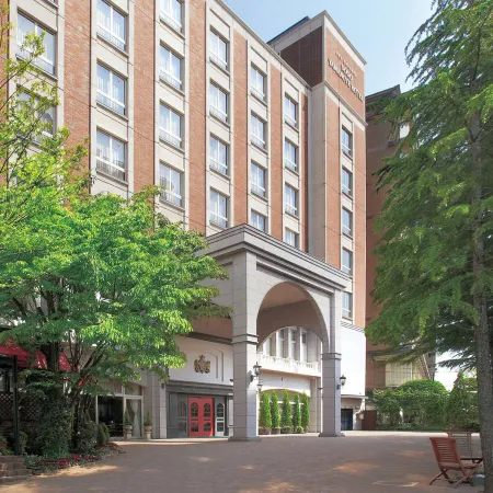 Old England Dogo Yamanote Hotel