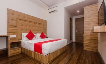 OYO 22039 Hotel BKC Grand