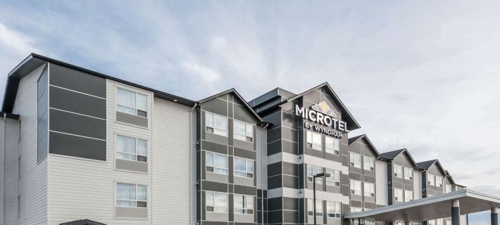 Microtel Inn & Suites by Wyndham Fort St John Hotels in Peace River