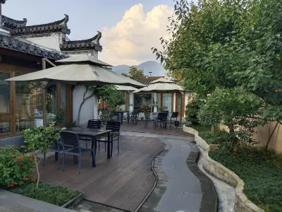 Hongcun Zhilan Youmeng Lake View B&B Hoteller i 