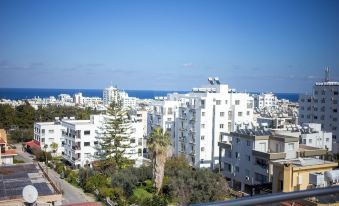 Immaculate 2-Bed Penthouse in Kyrenia