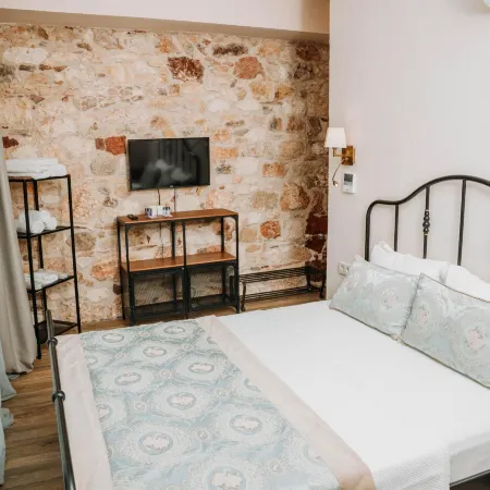 Nill's Stone House Otel