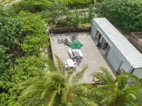 Duo Mermaid Stay Hotel dekat Nakagusuku Park