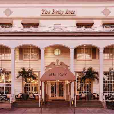 The Betsy Hotel, South Beach Hotel Exterior