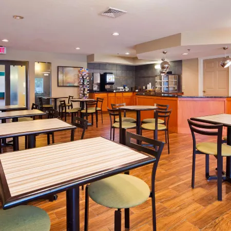 Best Western Plus Menomonie Inn Suites