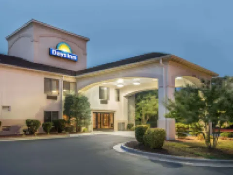 Days Inn by Wyndham Burlington East Hotels in Graham
