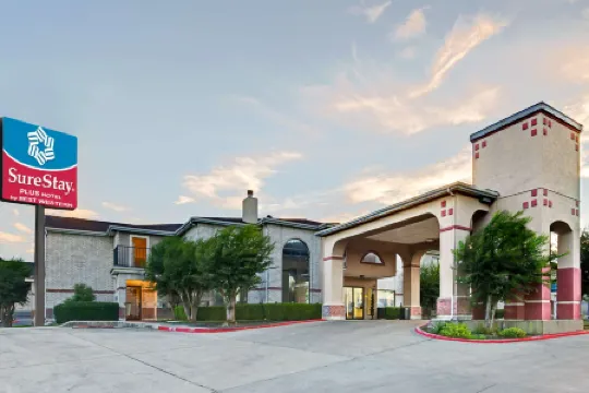 SureStay Plus Hotel by Best Western San Antonio Airport