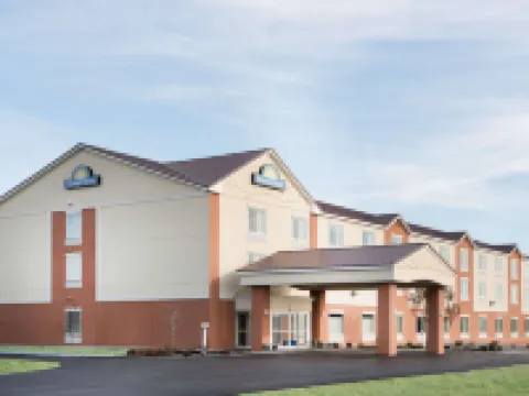 Days Inn by Wyndham Watertown Fort Drum Hotels in Calcium