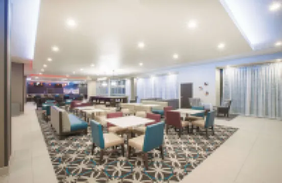 La Quinta Inn & Suites by Wyndham San Marcos Outlet Mall