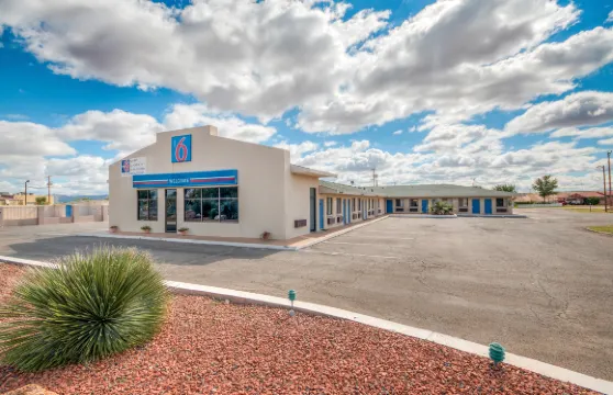 範霍恩6號汽車旅館