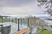 Depoe Bay Townhome w/ Deck & Stunning Ocean Views! - parking