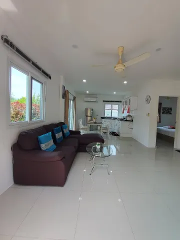 Villa-Entire House Or Apartment