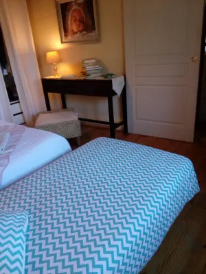 Comfortable Quiet House in the Countryside Porte-Du-Quercy for 8 People Hotels near Écluse d'Albas