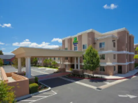 Holiday Inn Express & Suites LIVERMORE by IHG Hotels in Livermore