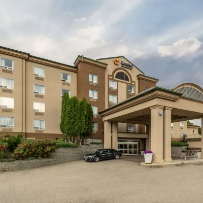 Comfort Inn & Suites Hotels near Five Corners Pentecostal Church