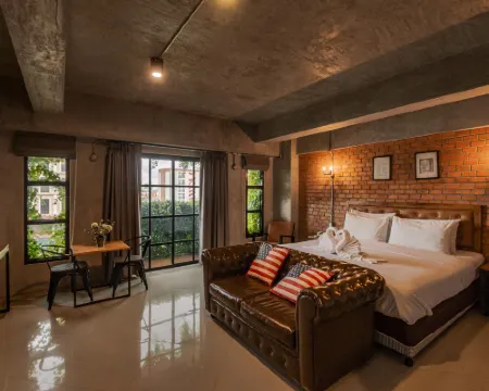 The Old Inn Hotels in Udon Thani