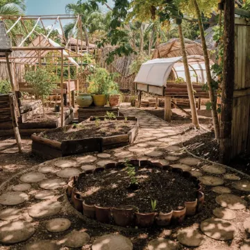 Petit Lafitte Beach Front Hotel & Bungalows