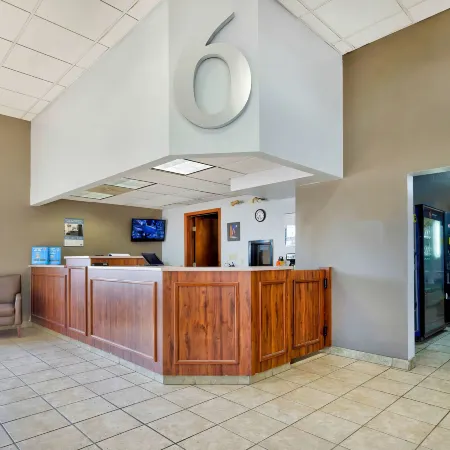 Studio 6 Effingham, IL