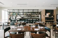 กราวิตี้เฮ้าส์โมแอบ