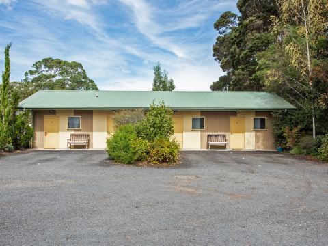 Motel Strahan