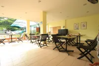 Chaba Chalet Hotel - sarapan