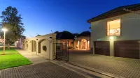 Manor 38 Hotels near Addo Elephant National Park - South Gate - Mathyolweni Gate