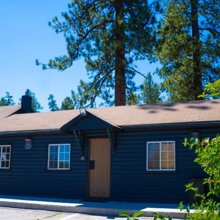 Sessions Retreat & Hotel