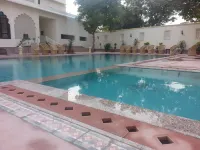 Anuraga Palace - Rooftop Pools