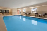 Holiday Inn Express & Suites EDMOND by IHG - Pools