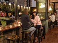 Bannister Hotel Các khách sạn gần Ga Braamfontein
