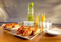 Kyriad Direct Epinal - petit déjeuner