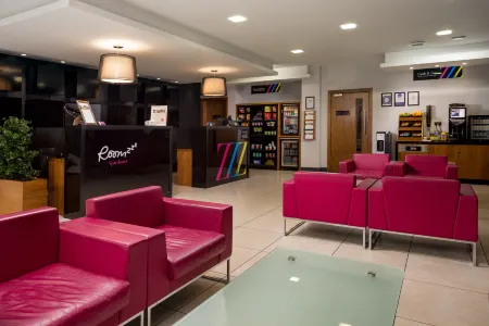 Roomzzz Leeds City Отели рядом с достопримечательностью «O2 Academy Leeds»