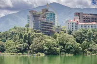 Bishui Shanju Lakeside B&B Отели в г. Sun Moon Lake Water Pier