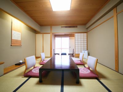 Bタイプルーム(本館)(布団10枚)(禁煙) 湯田中温泉 よろづやの写真